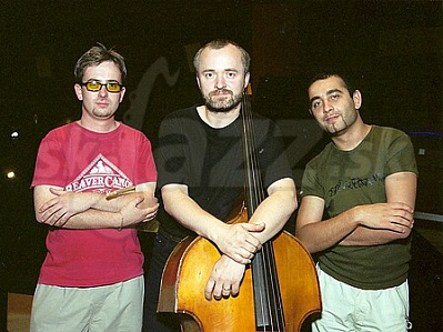 NOTHING BUT SWING TRIO