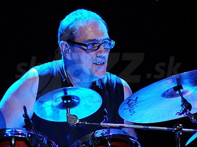 VINNIE COLAIUTA