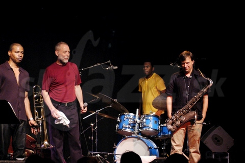 DAVE HOLLAND QUINTET