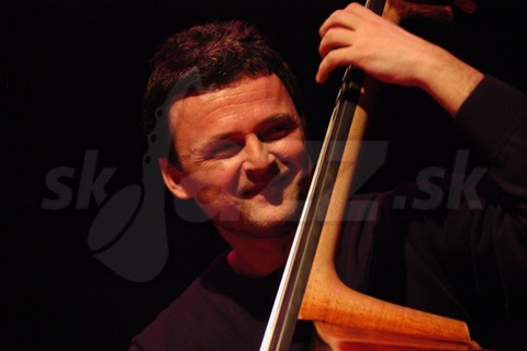 ROBERT BALZAR