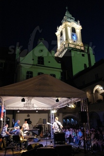 JAZZ POD VEŽOU