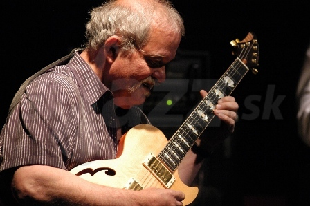 JOHN ABERCROMBIE