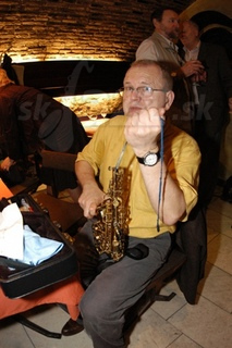 O NÁSTROJ SA TREBA PO KAŽDOM HRANÍ POSTARAŤ !