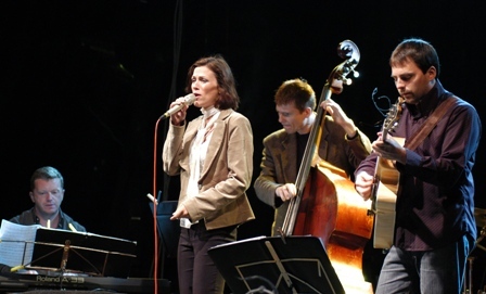 LUCIA LUŽINSKÁ & ALL TIME JAZZ TRIO