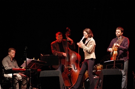 LUCIA LUŽINSKÁ & ALL TIME JAZZ TRIO