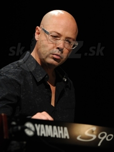  JOHN BEASLEY