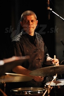  DUSAN 