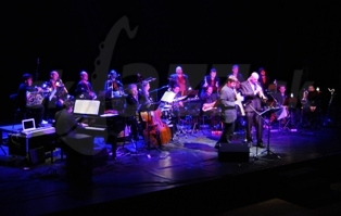  MODERN ART ORCHESTRA