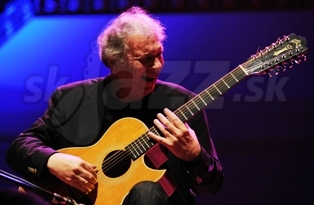 RALPH TOWNER