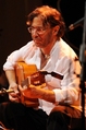  AL