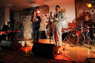 HOT HOUSE