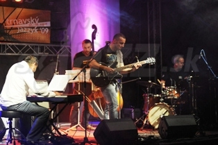  MICHAL BUGALA GROUP