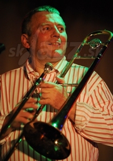  PAUL ZAUNER