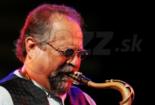  JOE LOVANO
