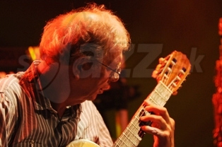  RALPH TOWNER 