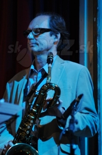  PETER MASSINK