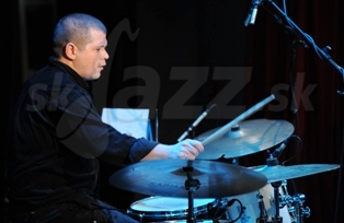  DUSAN