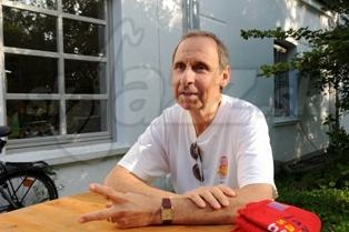 JOE