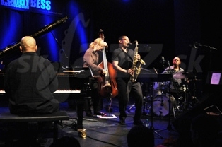  RAVI COLTRANE QUARTET 