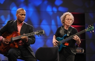  RUSSELL + MARK