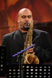  TROY ROBERTS