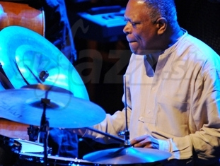  BILLY