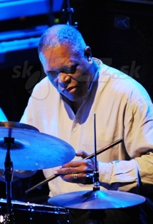  BILLY