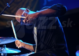  ERIC HARLAND