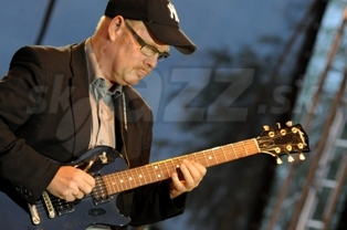  ULF WAKENIUS