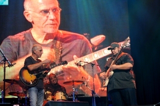  LARRY + GENE + TRAVIS