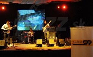 JAZZ & MORE