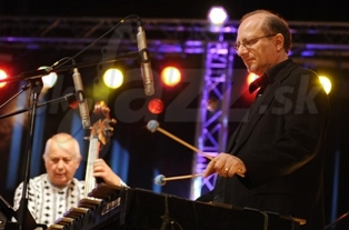 FRANTIŠEK  + WOLFGANG
