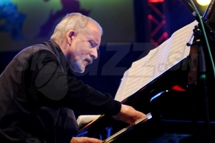 LÁSZLÓ SÜLE