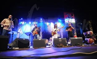 SQUEEZEBAND