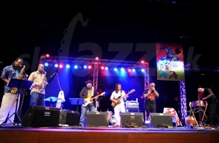 SQUEEZEBAND