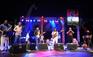  SQUEEZEBAND