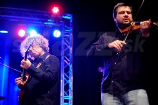  LEON + STANO