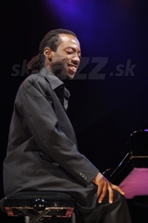 KELVIN SHOLAR