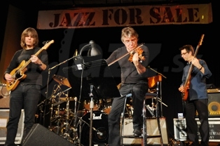  MIKE STERN BAND