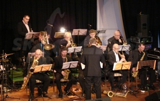 BIG BAND