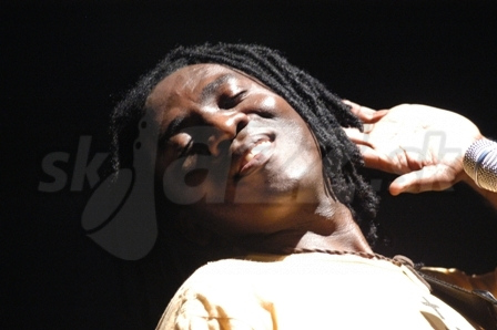 RICHARD BONA