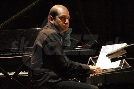 RICHARD ŠÁRKÖZI