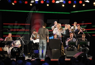  BEATS AND PIECES BIG BAND