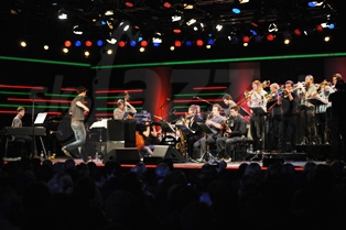  BEATS AND PIECES BIG BAND