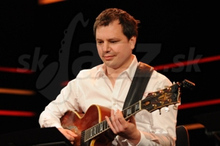 ANDREAS DOMBERT