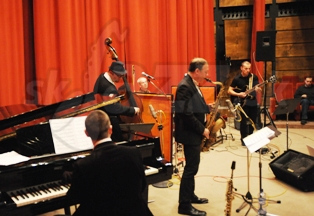  ŠTEFAN PIŠTA BARTUŠ & JAZZBROTHERS