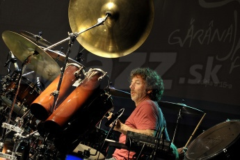  SIMON PHILLIPS