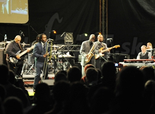  MACEO PARKER & BAND  