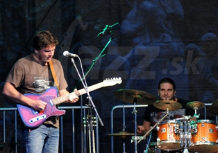 DAVID + ADAM  