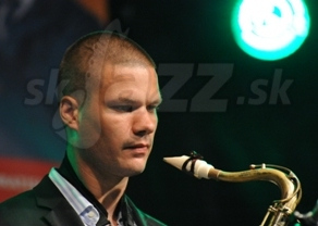  NIKOLAJ NIKITIN  